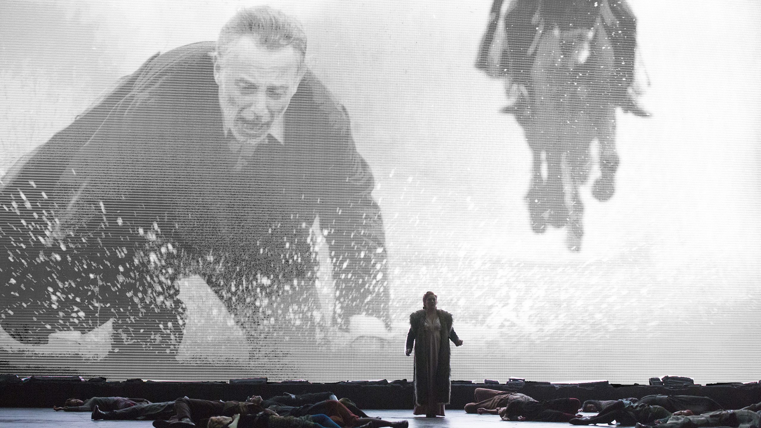 Odabella in front of a large screen in Verdi's opera Attila